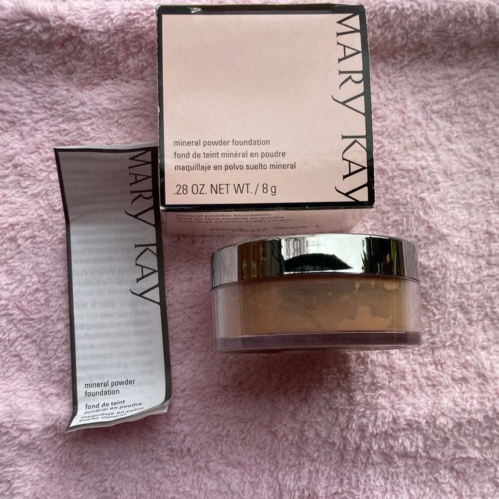 Bronze 3 - Mary Kay Sealed New Mineral Powder Foundation .28oz Made USA